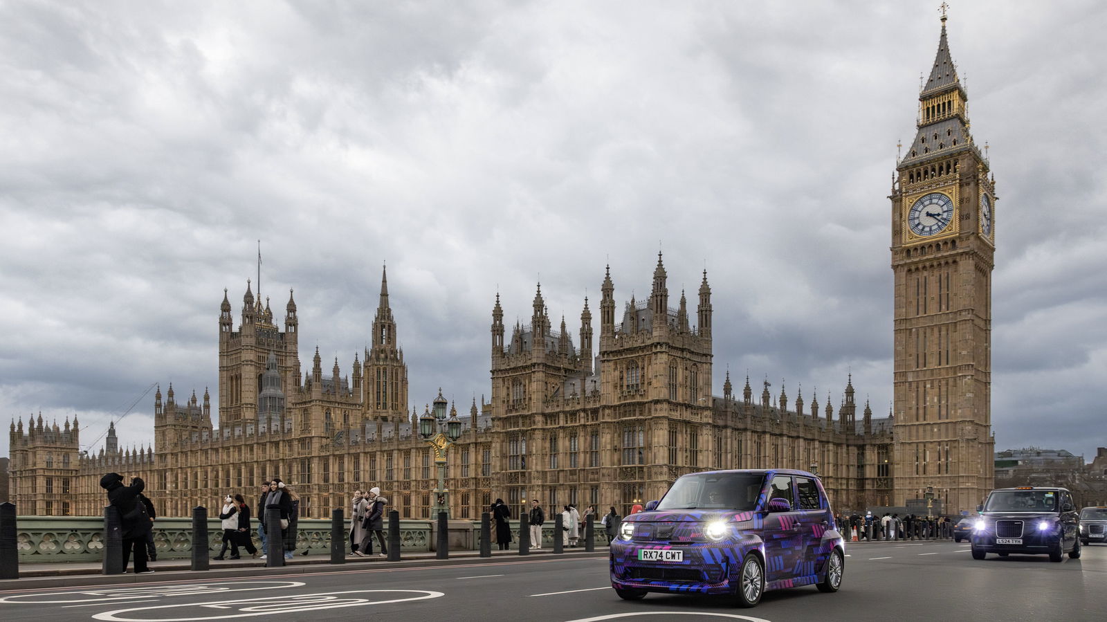 Honda Super EV Concept on Westminster Bridge